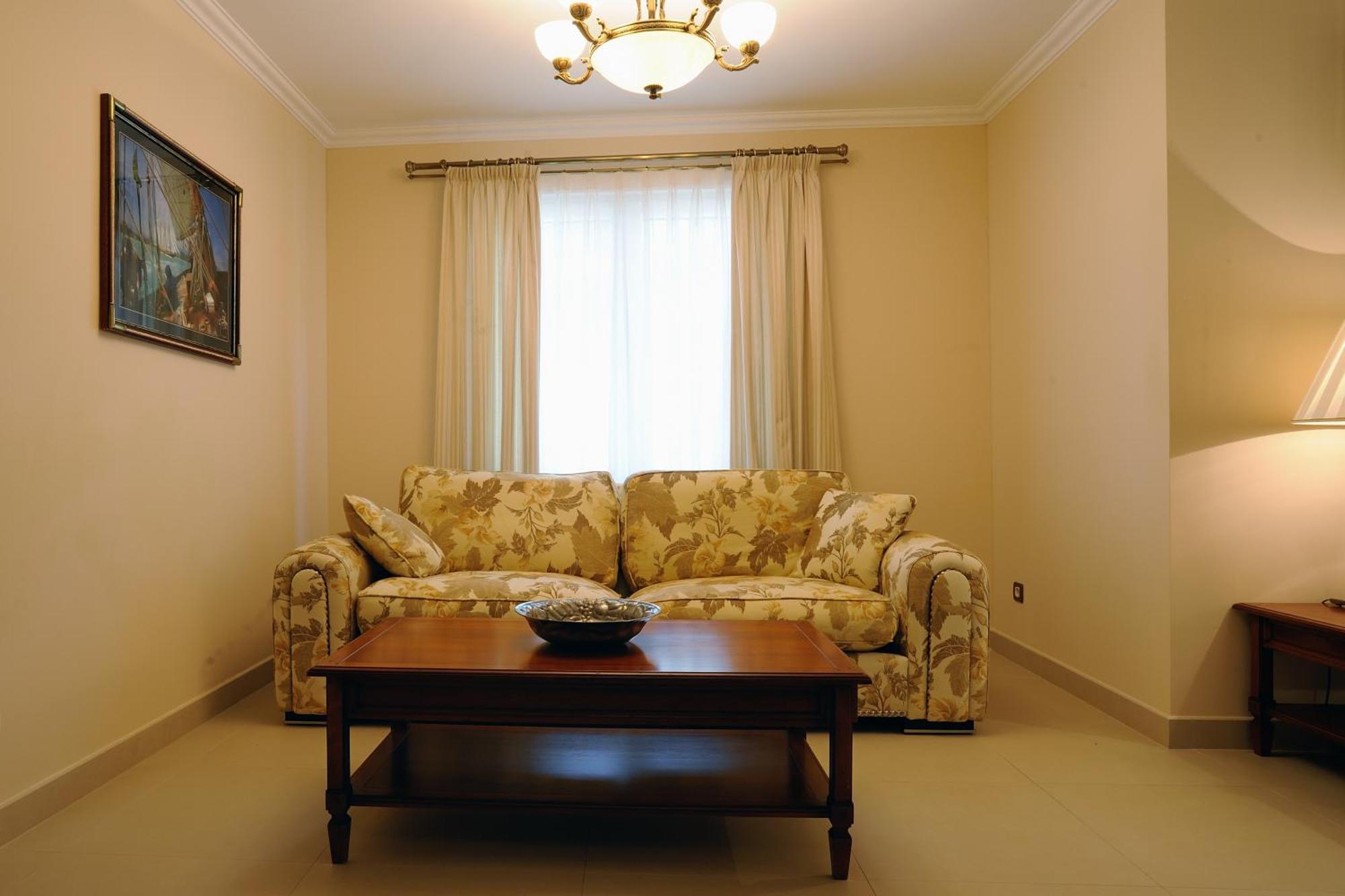 Hotel Solitudo Убли Экстерьер фото