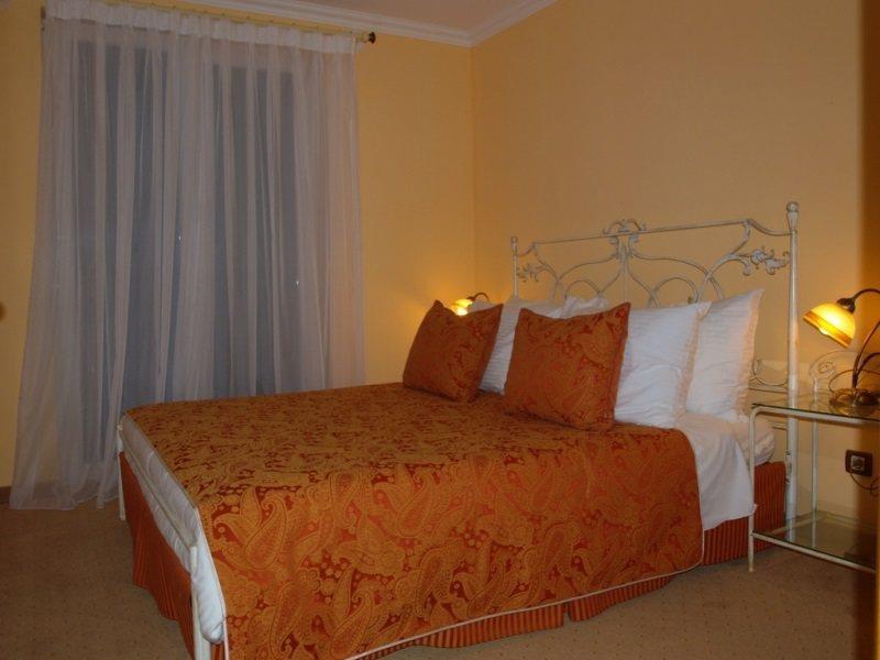 Hotel Solitudo Убли Экстерьер фото